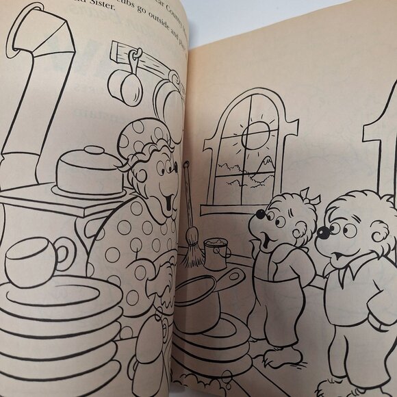 2 Berenstain Bears Vintage Mini-Boxes To Color Bigpaw Punch-Out Figures Unused - Picture 8 of 8